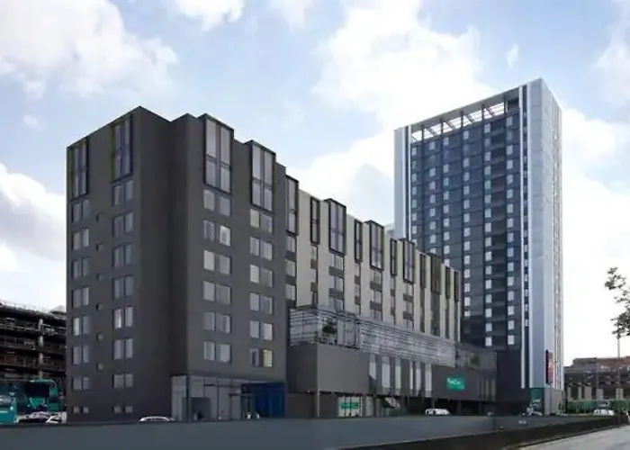 Doubletree By Hilton Birmingham Snowhill